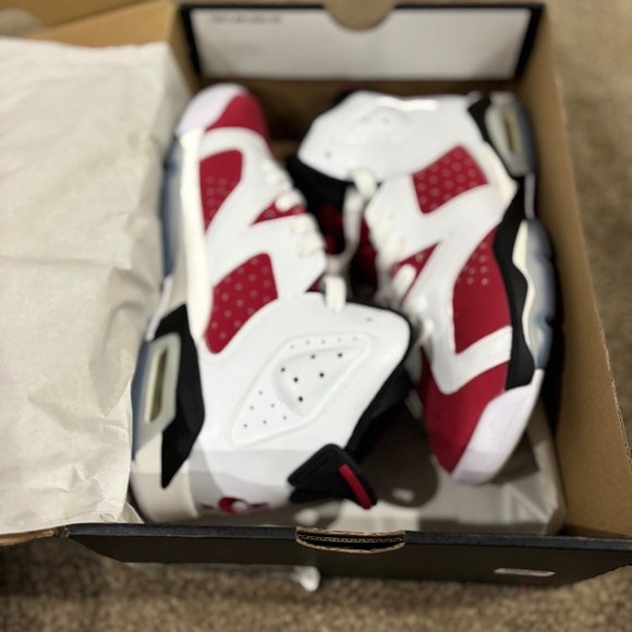 Women’s Air Jordan 6 “Carmine” - Picture 5 of 6